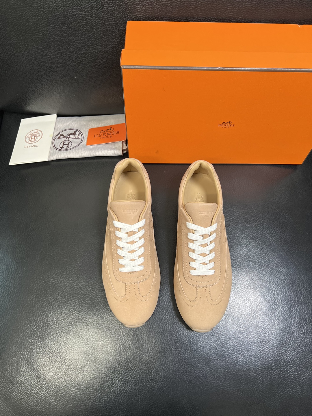 Hermes 高品质 顶级工艺品 爱马仕 专柜同步发售原厂配置，意大利进口原版牛皮面料，高品质拼接工艺，