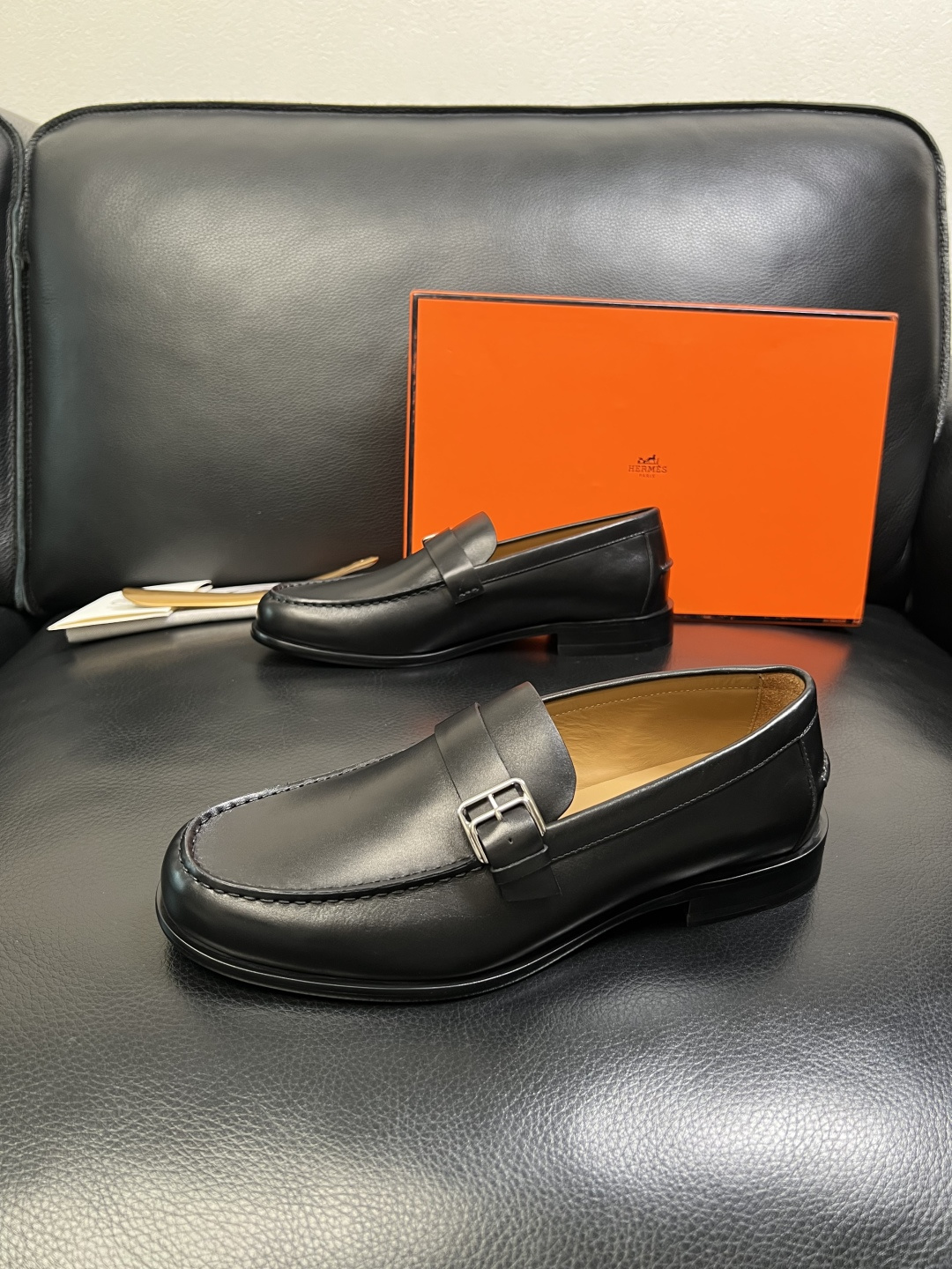 Hermes 高品质 顶级工艺品 爱马仕 专柜同步 原厂配置，意大利进口原版牛皮面料，透气舒适进口水染牛