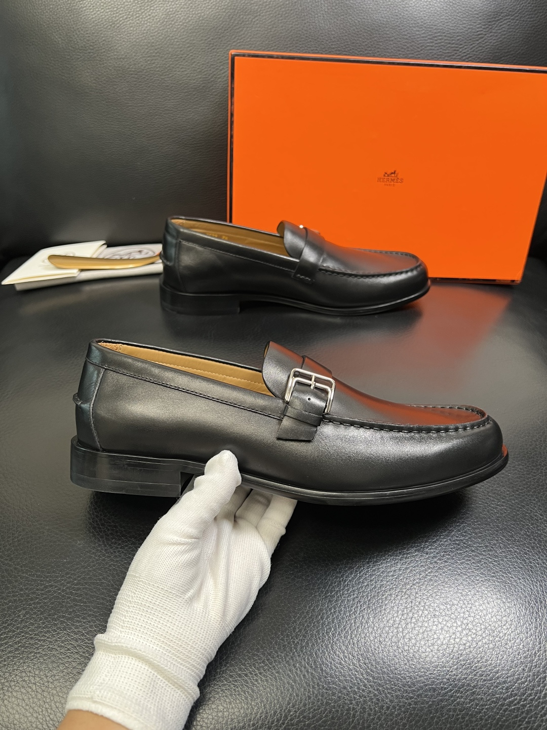 Hermes 高品质 顶级工艺品 爱马仕 专柜同步 原厂配置，意大利进口原版牛皮面料，透气舒适进口水染牛