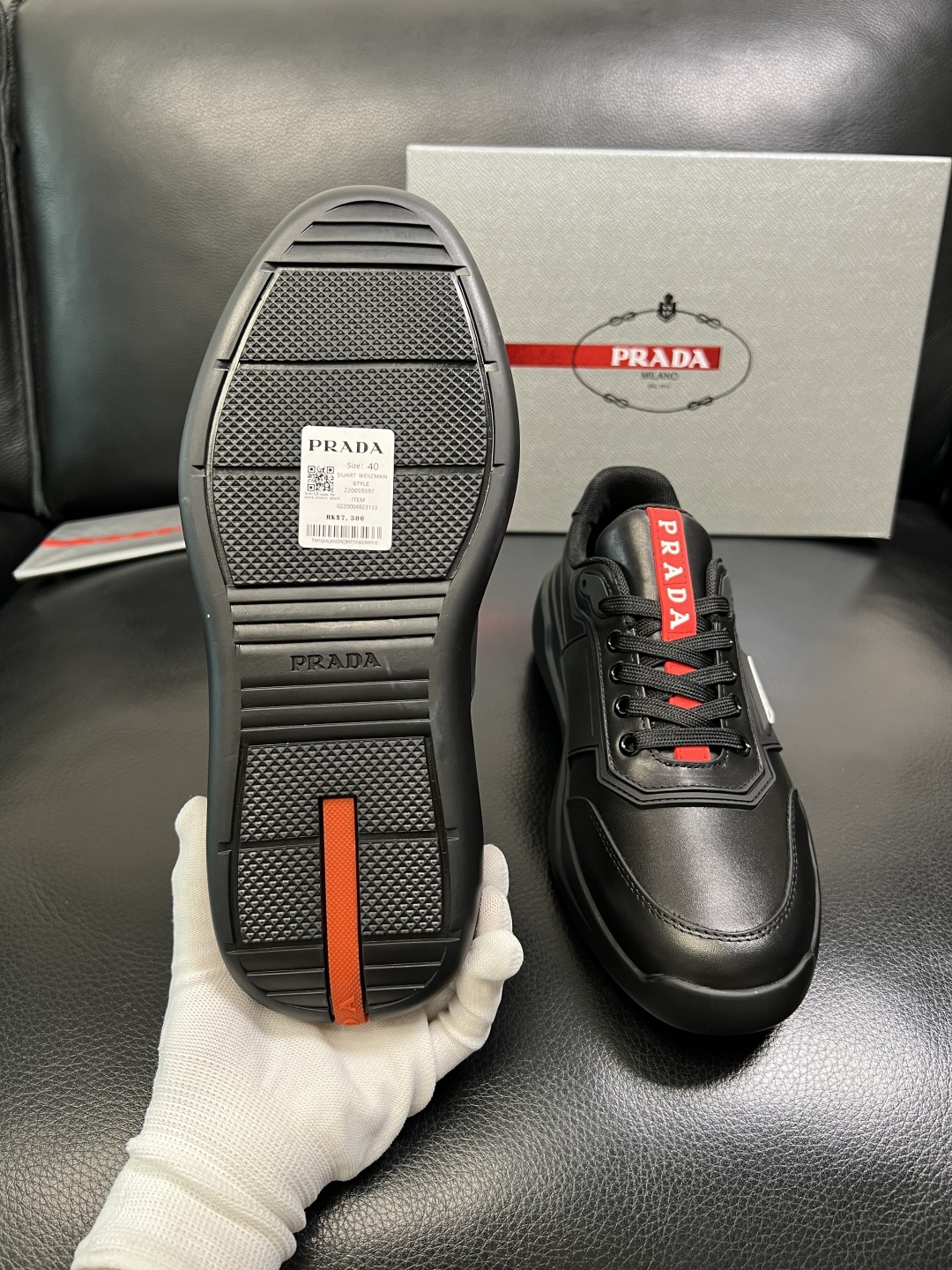 Prada 顶级工艺品，普拉达 专柜同步，原厂配置意大利进口牛皮拼布面料，进口牛皮内里垫，透气舒适，鞋底