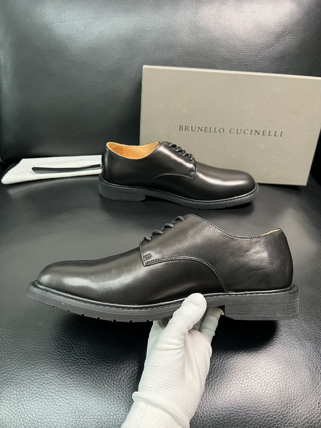 Brunello Cucinelli 高品质 顶级工艺品 BC 专柜同步原厂配置，意大利进口牛皮面料牛内