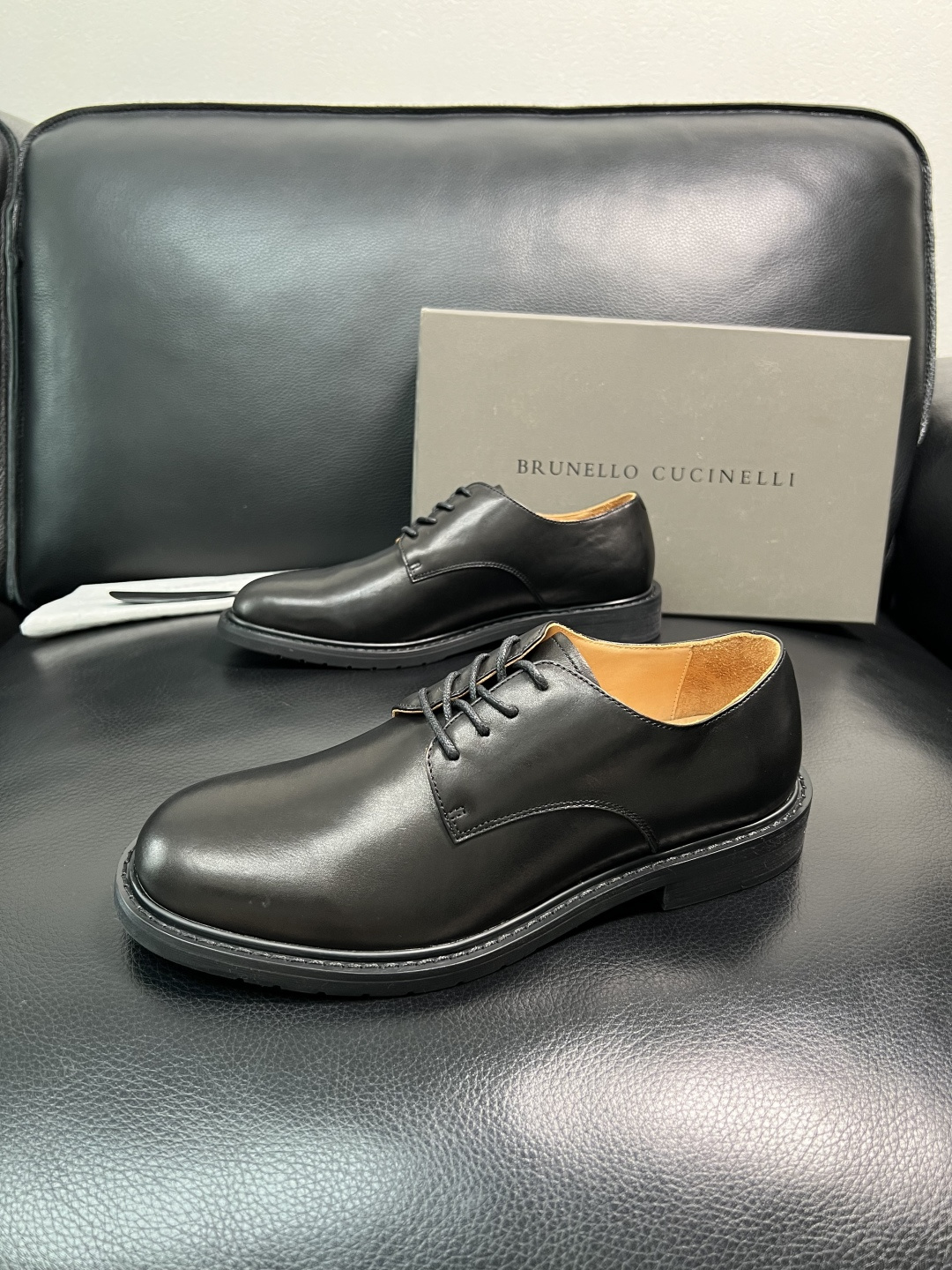 Brunello Cucinelli 高品质 顶级工艺品 BC 专柜同步原厂配置，意大利进口牛皮面料牛内