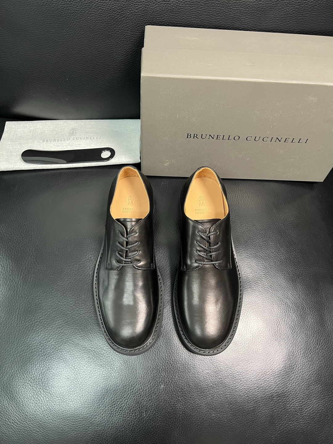 Brunello Cucinelli 高品质 顶级工艺品 BC 专柜同步原厂配置，意大利进口牛皮面料牛内