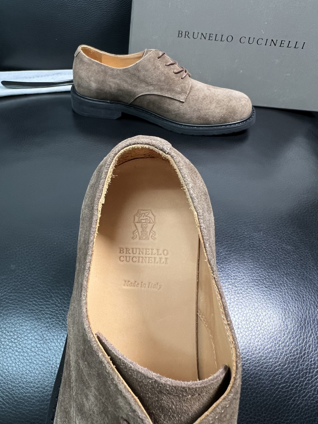 Brunello Cucinelli 高品质 顶级工艺品 BC 专柜同步原厂配置，意大利进口牛皮面料牛内