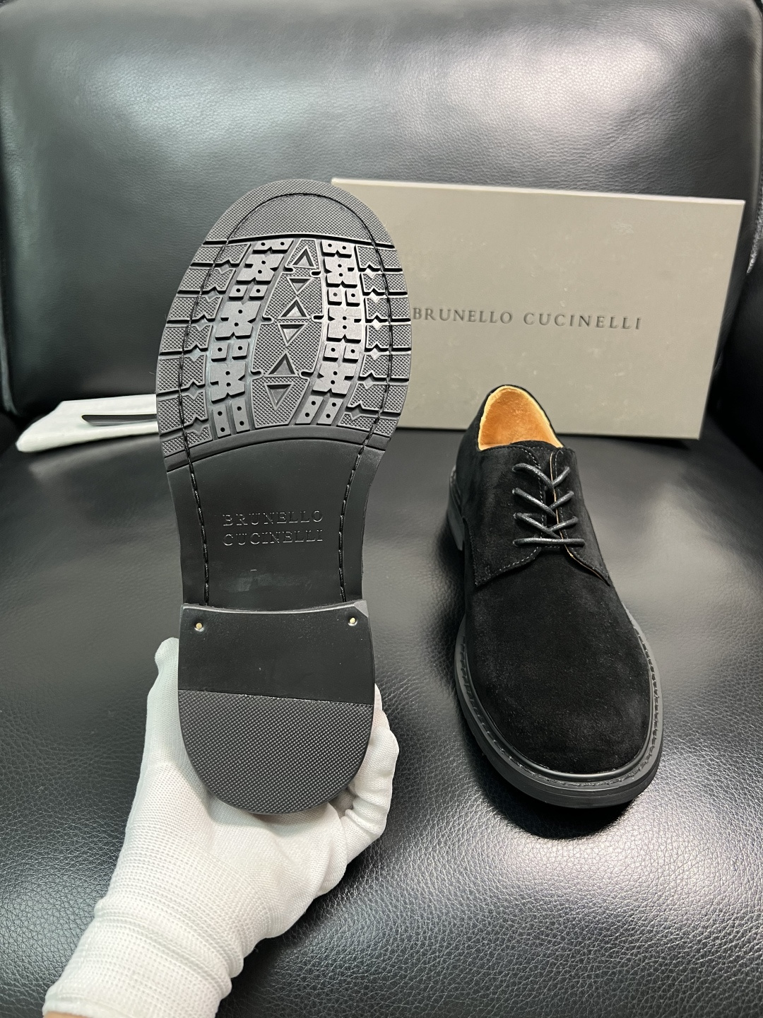 Brunello Cucinelli 高品质 顶级工艺品 BC 专柜同步原厂配置，意大利进口牛皮面料牛内