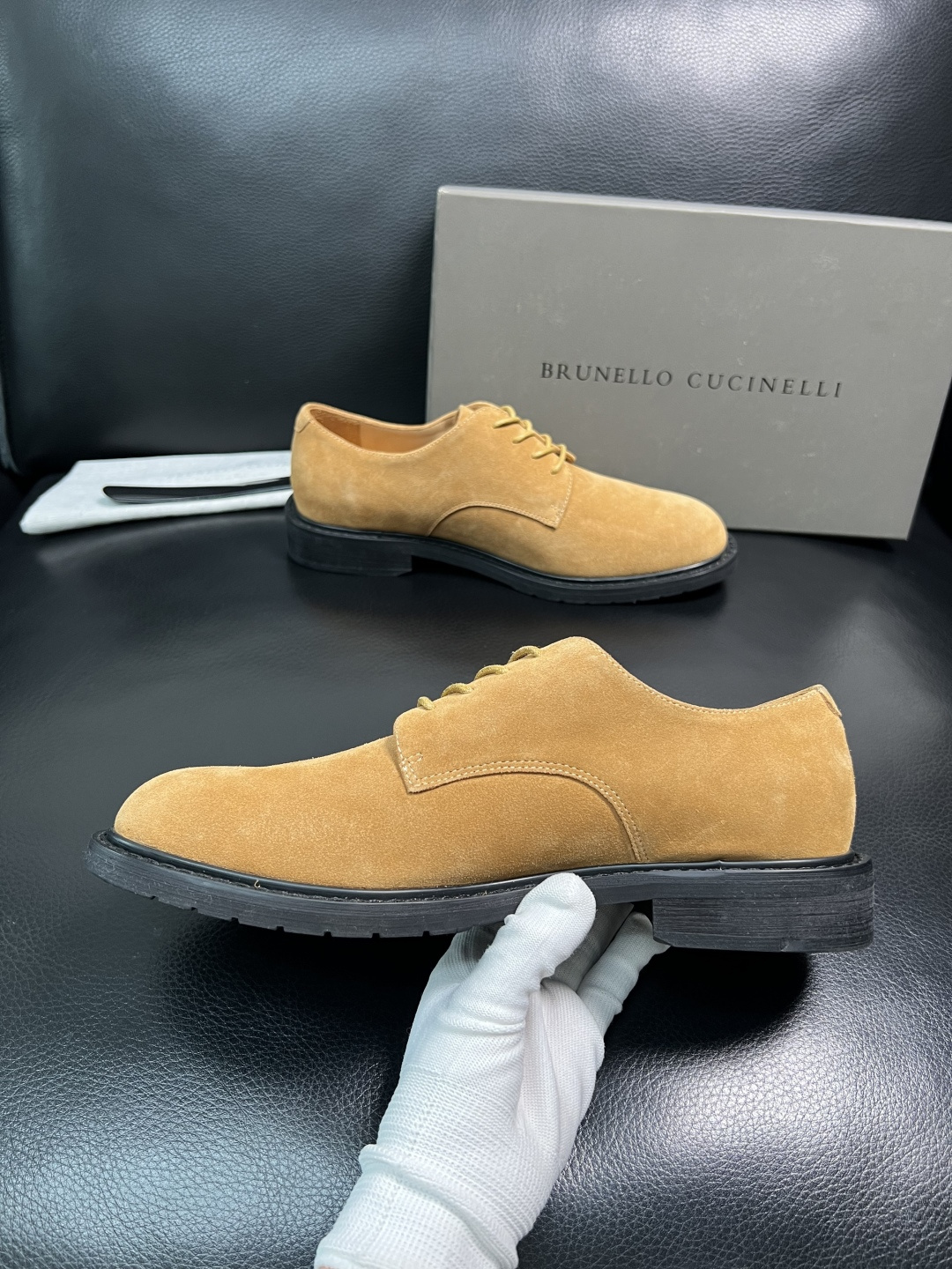 Brunello Cucinelli 高品质 顶级工艺品 BC 专柜同步原厂配置，意大利进口牛皮面料牛内