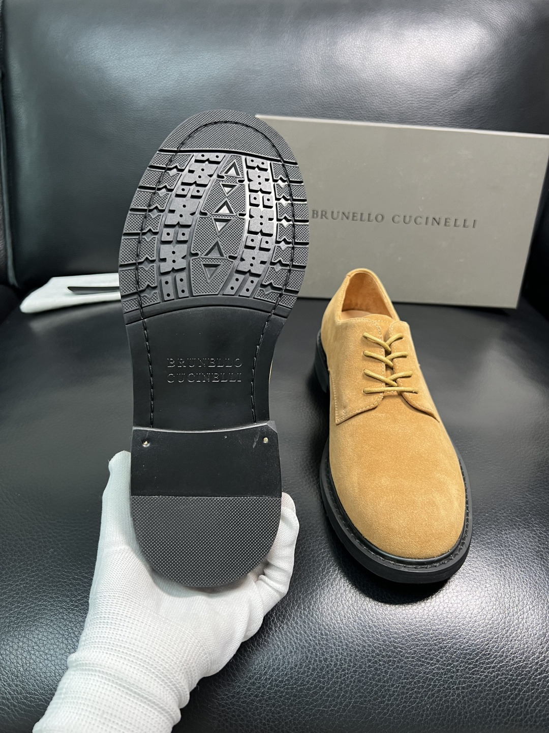 Brunello Cucinelli 高品质 顶级工艺品 BC 专柜同步原厂配置，意大利进口牛皮面料牛内