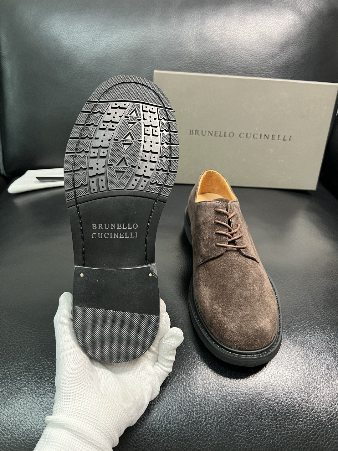 Brunello Cucinelli 高品质 顶级工艺品 BC 专柜同步原厂配置，意大利进口牛皮面料牛内