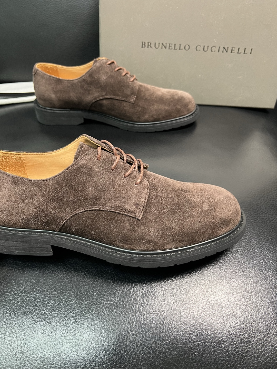 Brunello Cucinelli 高品质 顶级工艺品 BC 专柜同步原厂配置，意大利进口牛皮面料牛内