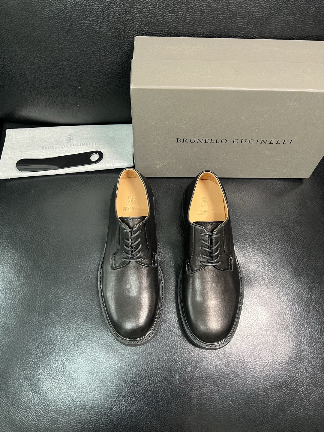 Brunello Cucinelli 高品质 顶级工艺品 BC 专柜同步原厂配置，意大利进口牛皮面料牛内