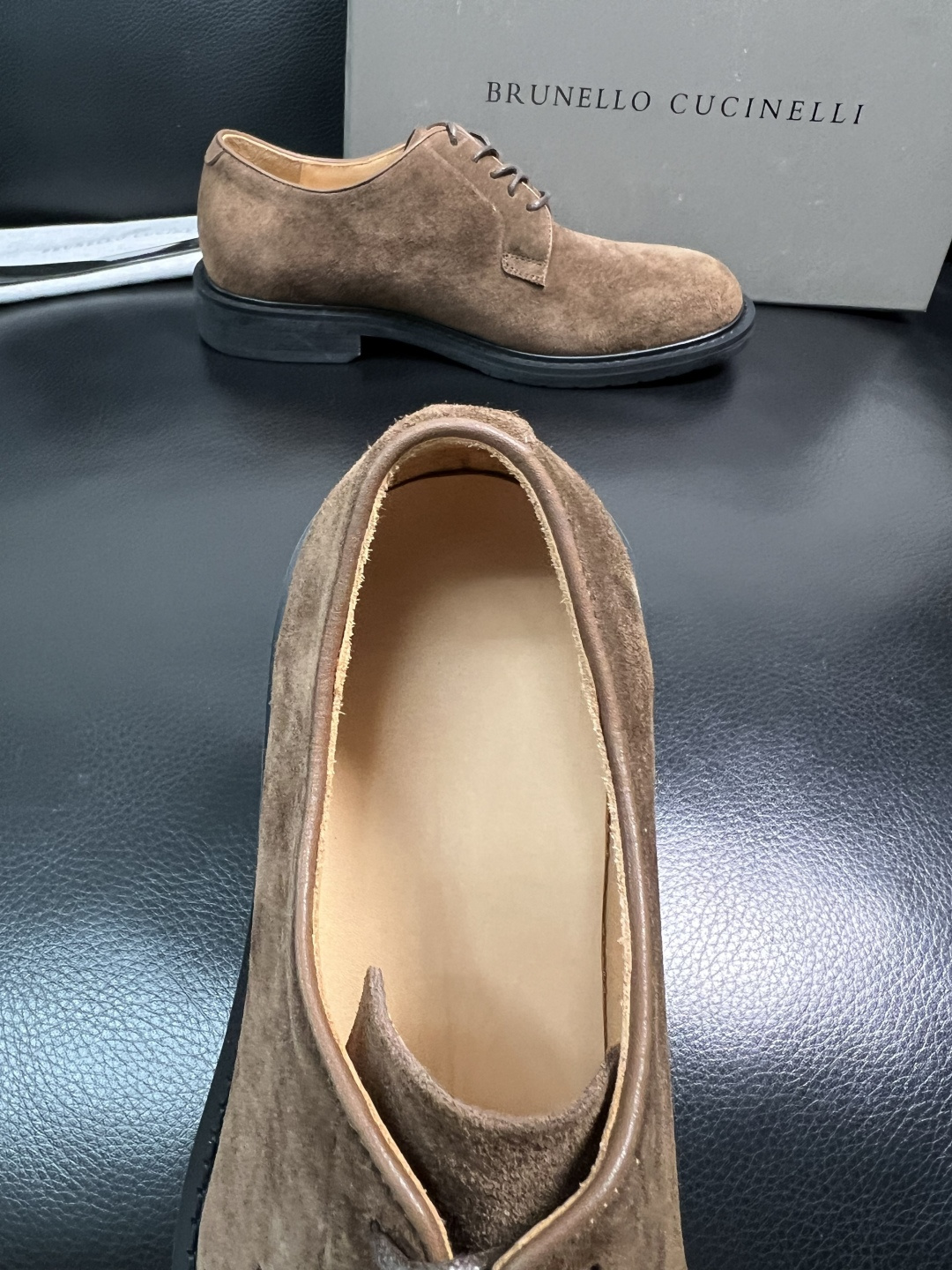 Brunello Cucinelli 高品质 顶级工艺品 BC 专柜同步原厂配置，意大利进口牛皮面料牛内