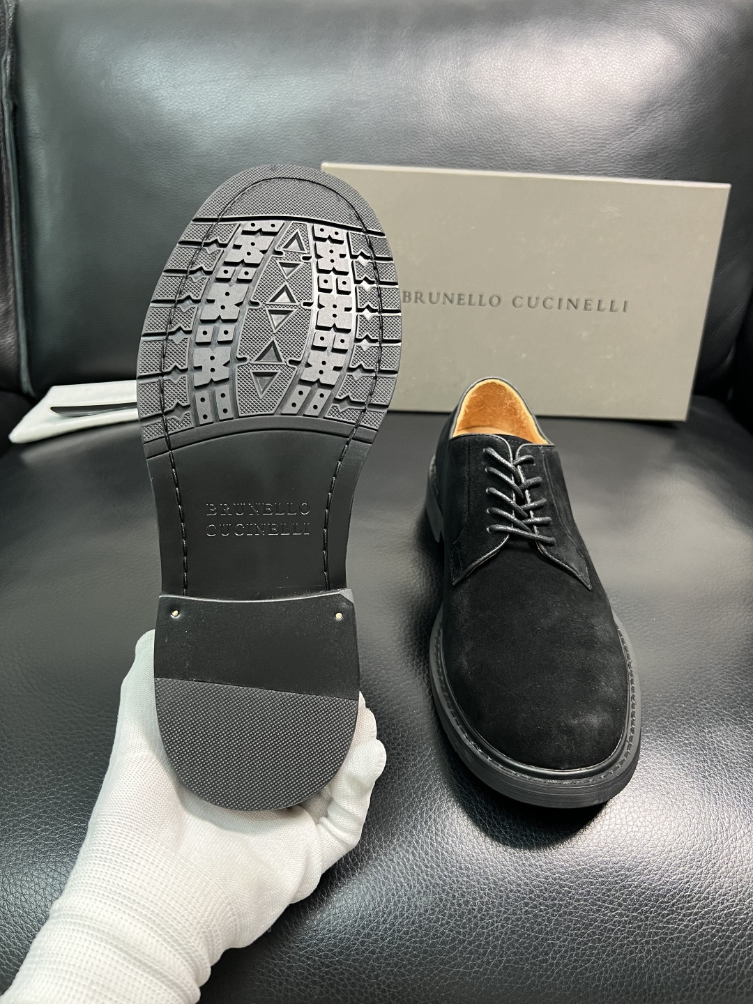 Brunello Cucinelli 高品质 顶级工艺品 BC 专柜同步原厂配置，意大利进口牛皮面料牛内