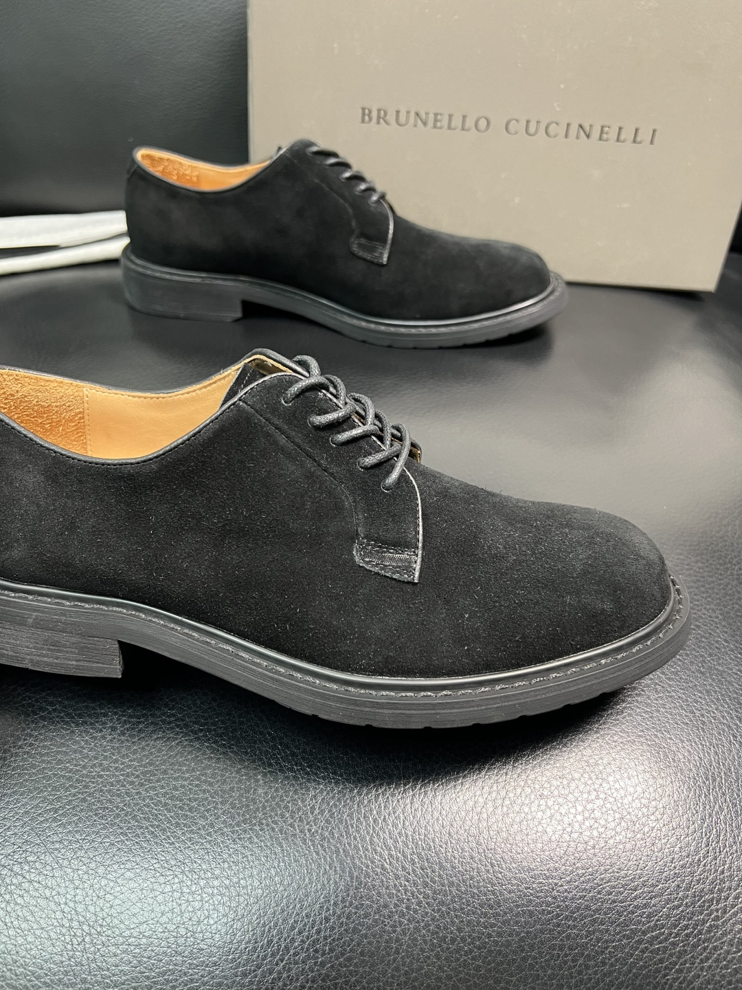 Brunello Cucinelli 高品质 顶级工艺品 BC 专柜同步原厂配置，意大利进口牛皮面料牛内