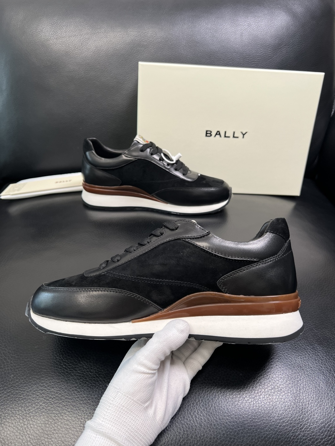 BALLY 高品质 顶级工艺品 巴利 专柜同原厂配置 ，鞋面意大利进口牛皮面料，进口水染牛皮里垫 ，鞋底