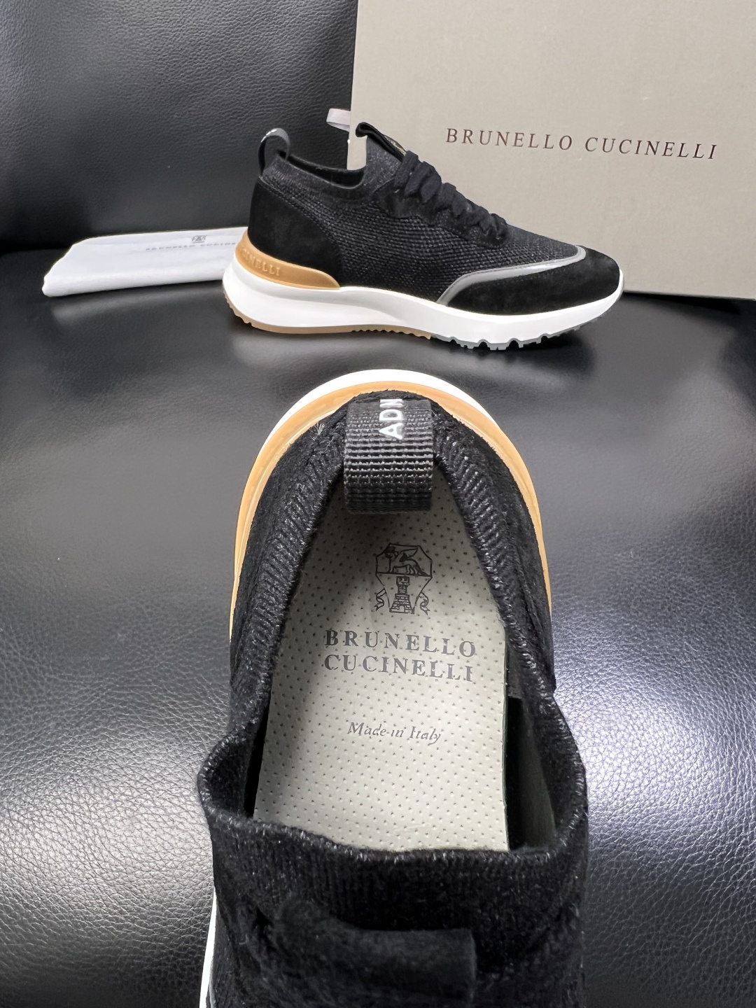 Brunello Cucinelli 高品质 顶级工艺品 BC 专柜同步原厂配置，意大利进口牛皮面料牛内