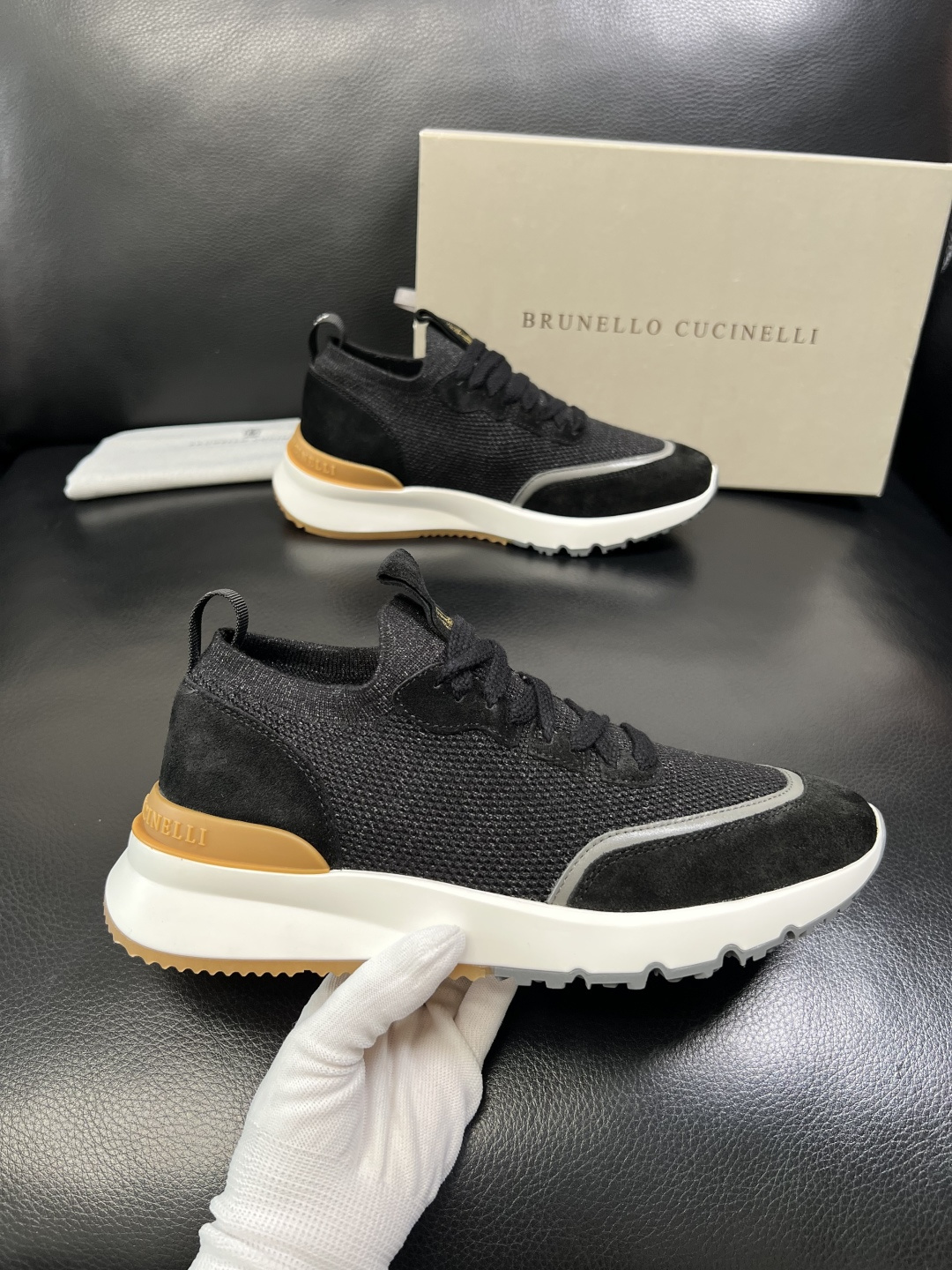 Brunello Cucinelli 高品质 顶级工艺品 BC 专柜同步原厂配置，意大利进口牛皮面料牛内