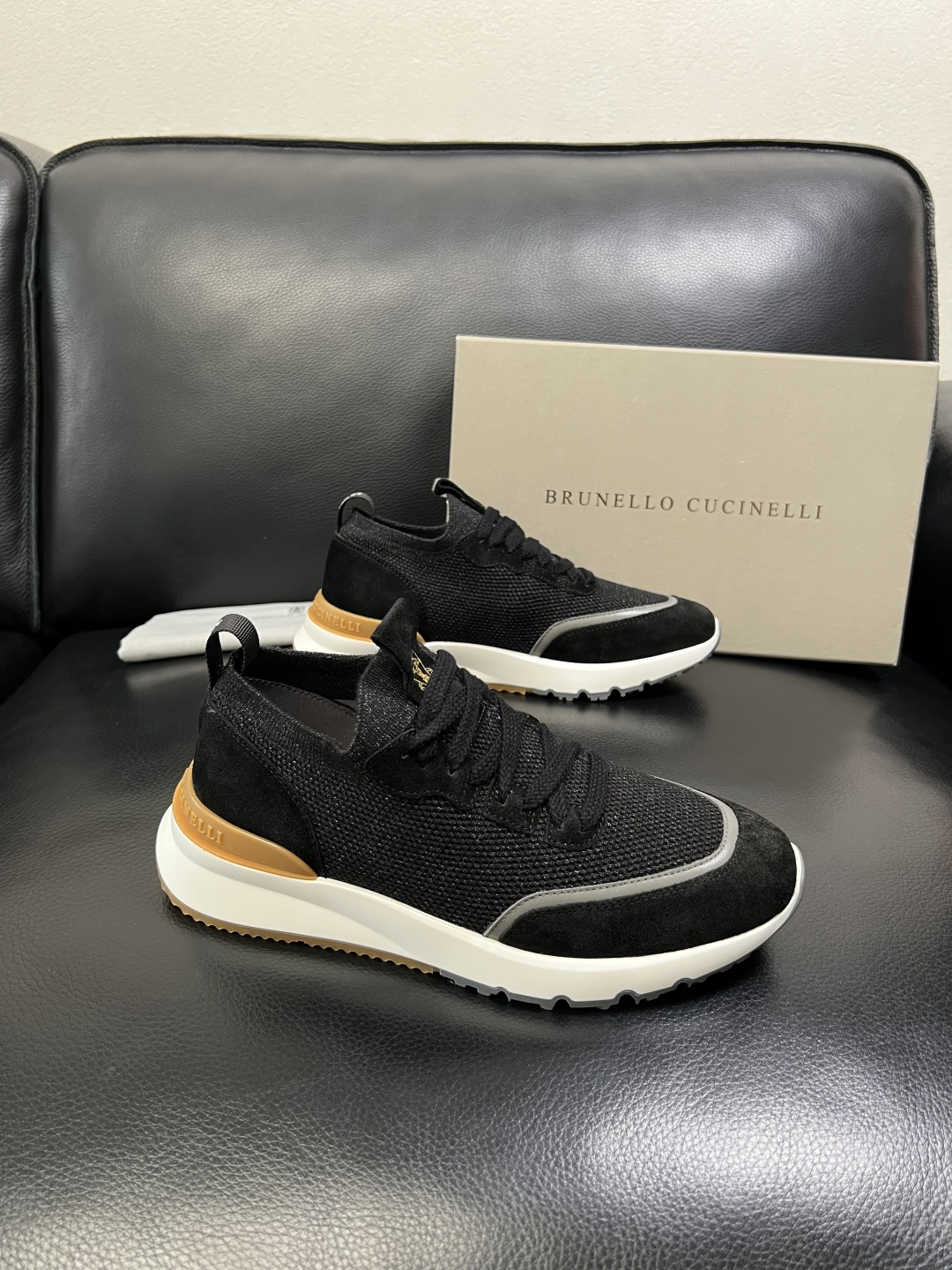 Brunello Cucinelli 高品质 顶级工艺品 BC 专柜同步原厂配置，意大利进口牛皮面料牛内