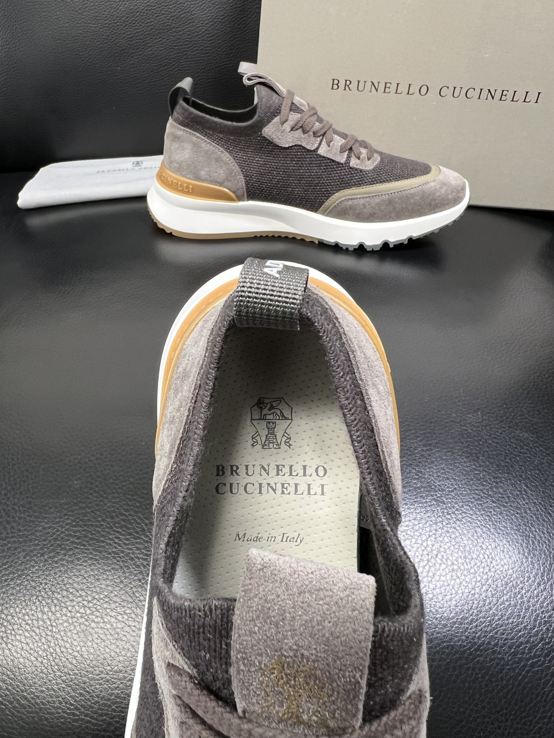 Brunello Cucinelli 高品质 顶级工艺品 BC 专柜同步原厂配置，意大利进口牛皮面料牛内