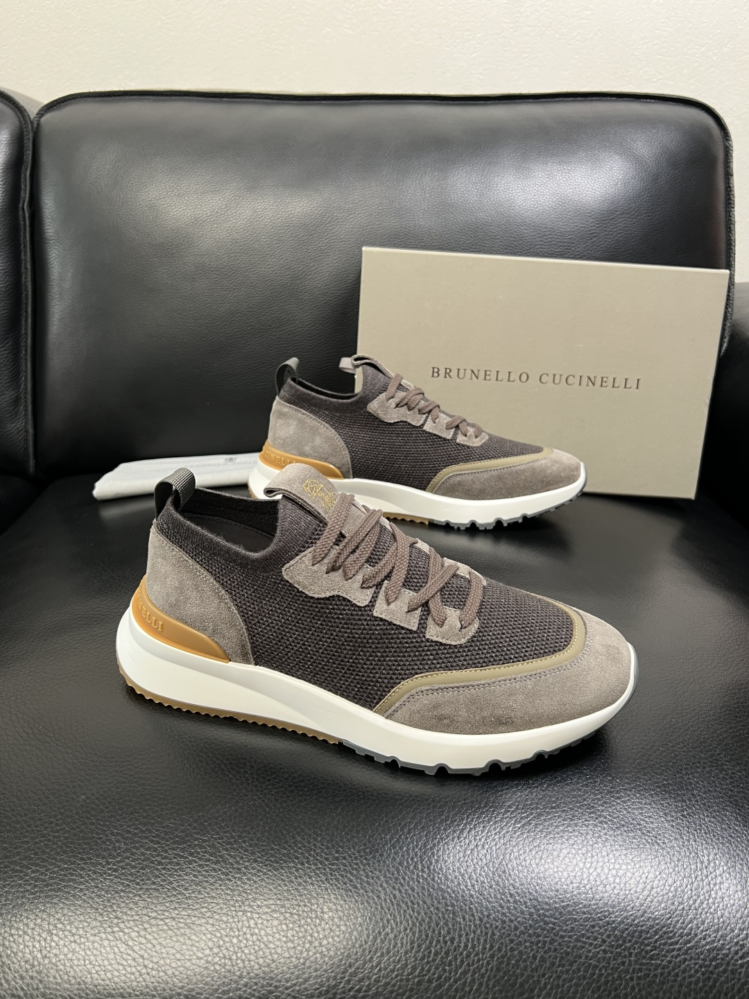Brunello Cucinelli 高品质 顶级工艺品 BC 专柜同步原厂配置，意大利进口牛皮面料牛内