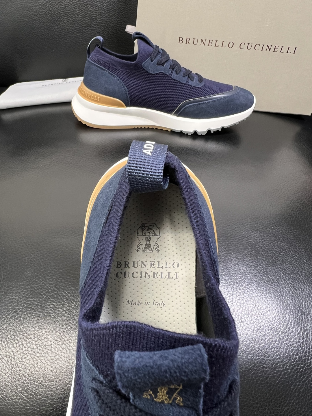 Brunello Cucinelli 高品质 顶级工艺品 BC 专柜同步原厂配置，意大利进口牛皮面料牛内