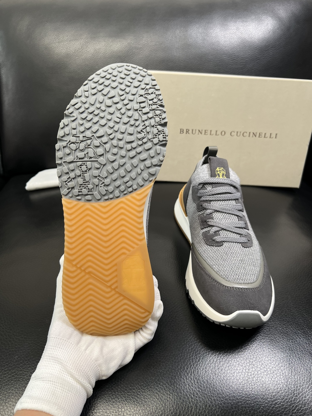 Brunello Cucinelli 高品质 顶级工艺品 BC 专柜同步原厂配置，意大利进口牛皮面料牛内
