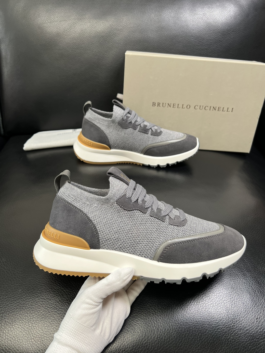 Brunello Cucinelli 高品质 顶级工艺品 BC 专柜同步原厂配置，意大利进口牛皮面料牛内