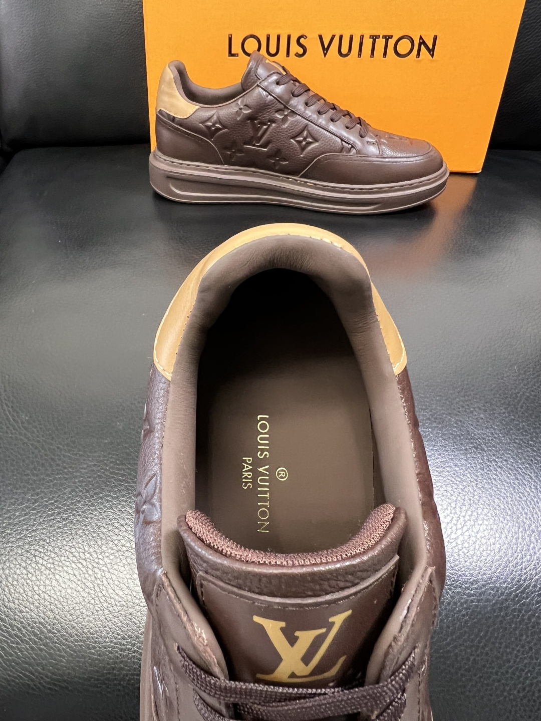 Lv 高品质 顶级工艺品 路易威登，运动板鞋专柜同步，鞋面意大利进口，高品质拼接缤纷色彩复杂工艺品，进口