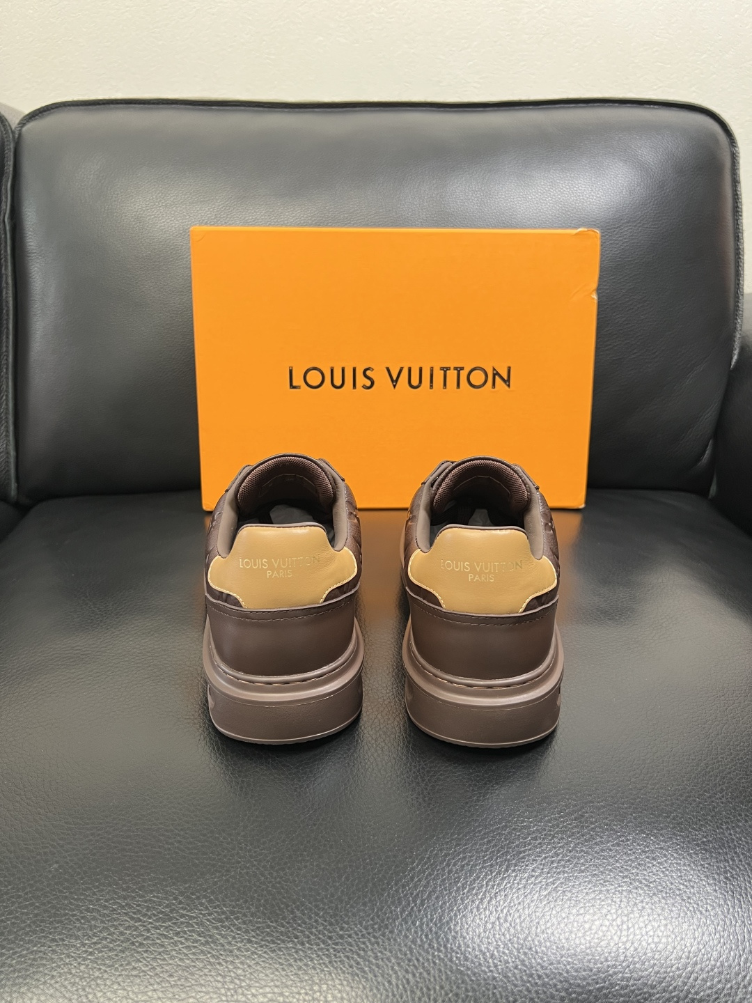 Lv 高品质 顶级工艺品 路易威登，运动板鞋专柜同步，鞋面意大利进口，高品质拼接缤纷色彩复杂工艺品，进口