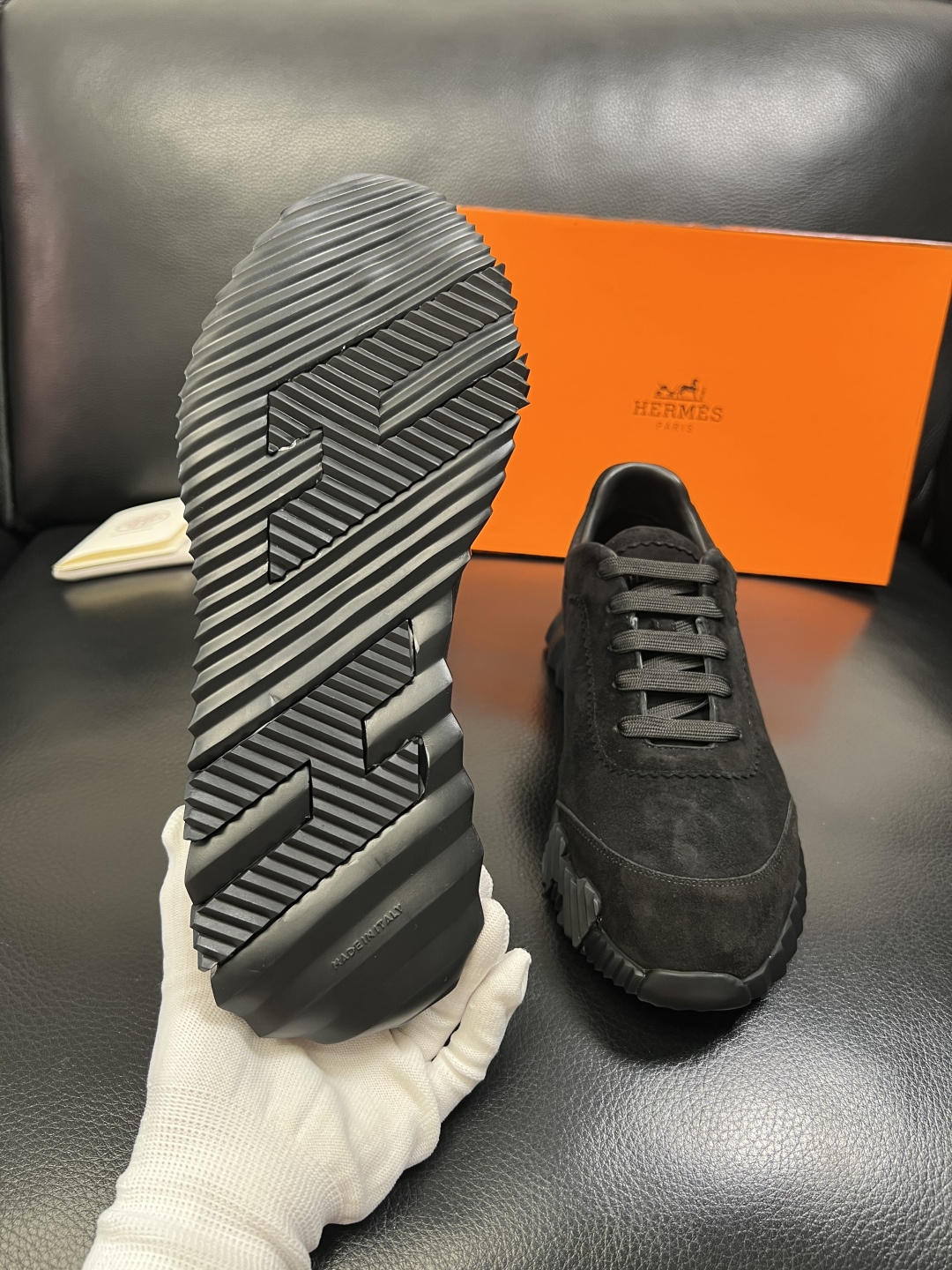 Hermes 高品质 顶级工艺品 爱马仕 专柜同步发售原厂配置，意大利进口原版牛皮面料，高品质拼接工艺，