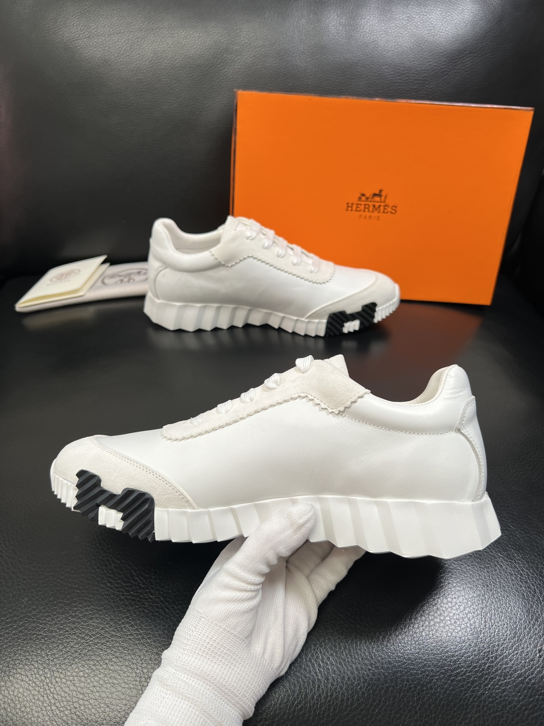 Hermes 高品质 顶级工艺品 爱马仕 专柜同步发售原厂配置，意大利进口原版牛皮面料，高品质拼接工艺，