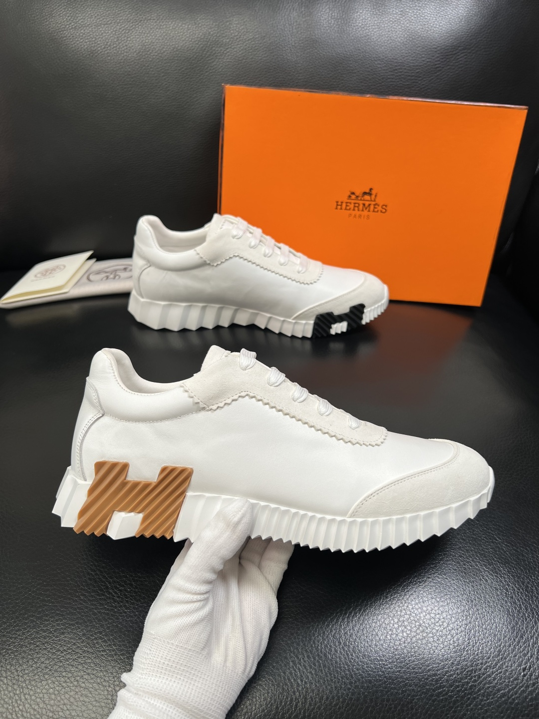 Hermes 高品质 顶级工艺品 爱马仕 专柜同步发售原厂配置，意大利进口原版牛皮面料，高品质拼接工艺，