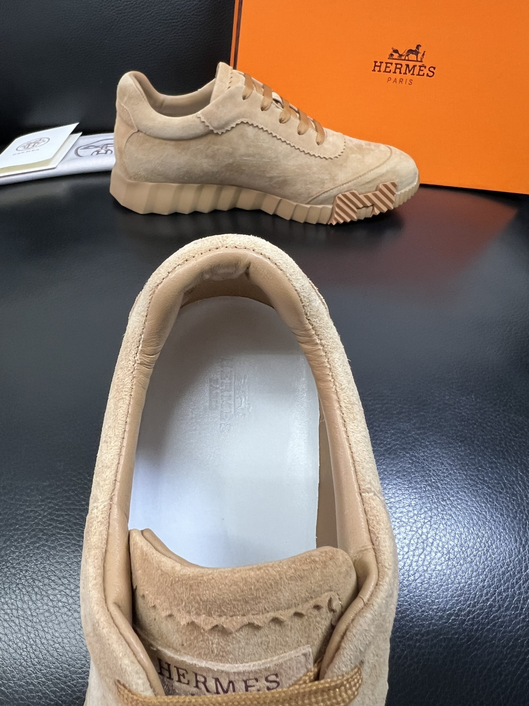 Hermes 高品质 顶级工艺品 爱马仕 专柜同步发售原厂配置，意大利进口原版牛皮面料，高品质拼接工艺，