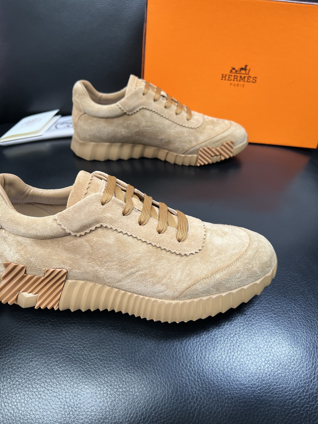 Hermes 高品质 顶级工艺品 爱马仕 专柜同步发售原厂配置，意大利进口原版牛皮面料，高品质拼接工艺，