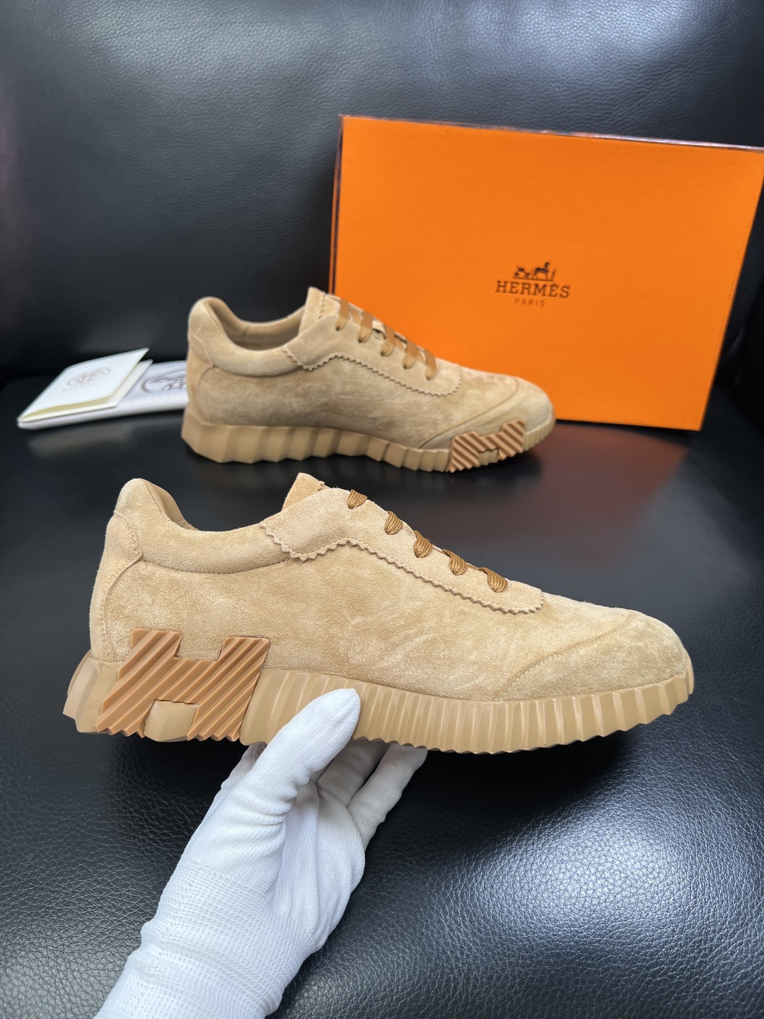 Hermes 高品质 顶级工艺品 爱马仕 专柜同步发售原厂配置，意大利进口原版牛皮面料，高品质拼接工艺，