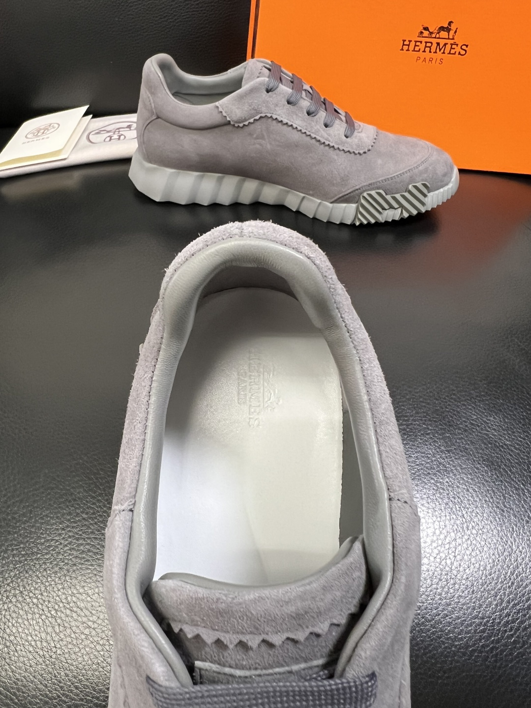 Hermes 高品质 顶级工艺品 爱马仕 专柜同步发售原厂配置，意大利进口原版牛皮面料，高品质拼接工艺，