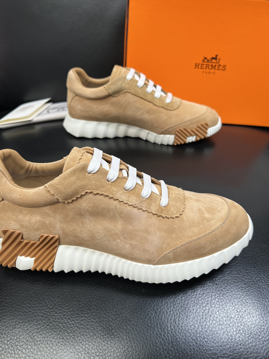 Hermes 高品质 顶级工艺品 爱马仕 专柜同步发售原厂配置，意大利进口原版牛皮面料，高品质拼接工艺，