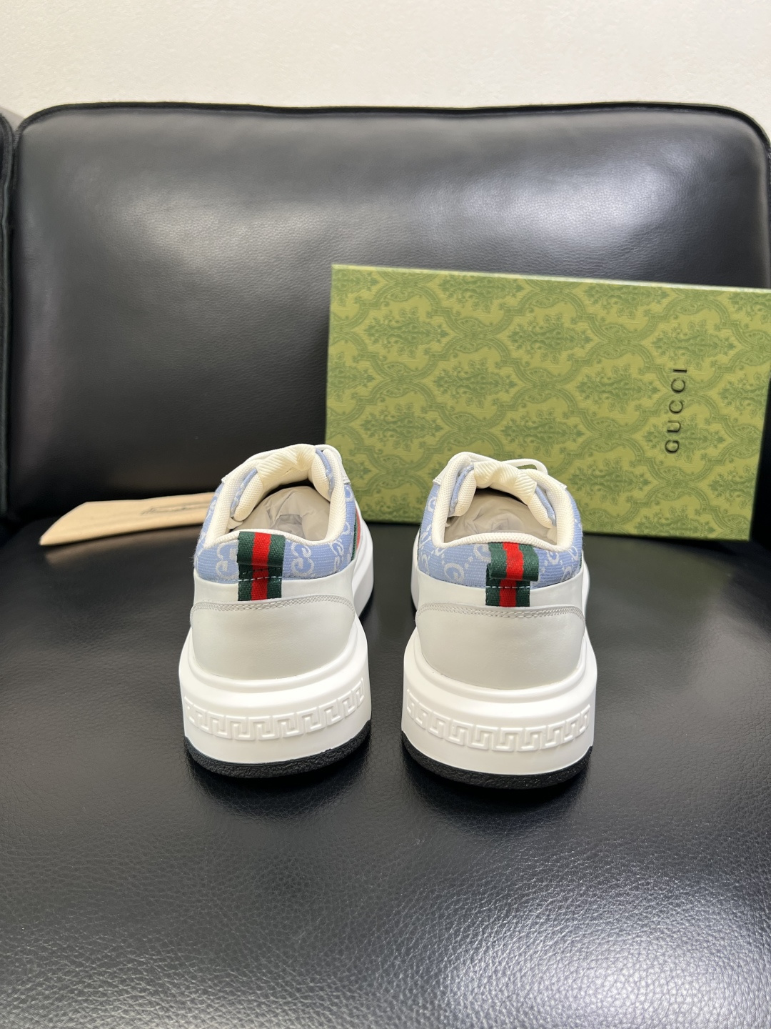 Gucci 高品质 顶级工艺品 古奇 专柜新款原厂配置，意大利进口牛皮面料，进口牛皮内里垫，透气舒适，鞋