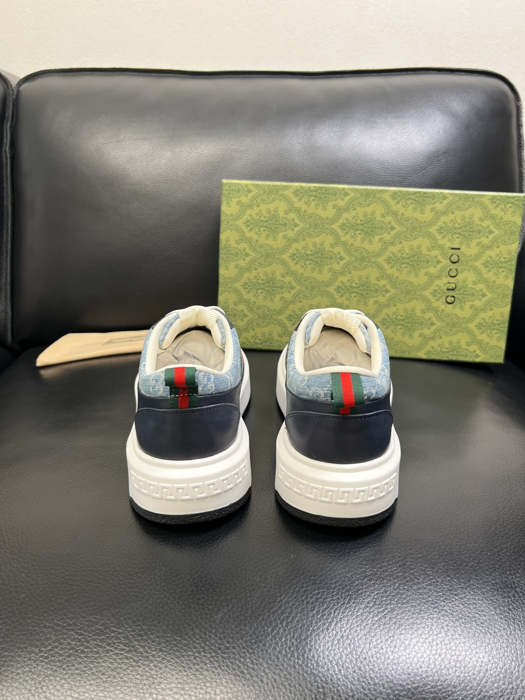 Gucci 高品质 顶级工艺品 古奇 专柜新款原厂配置，意大利进口牛皮面料，进口牛皮内里垫，透气舒适，鞋