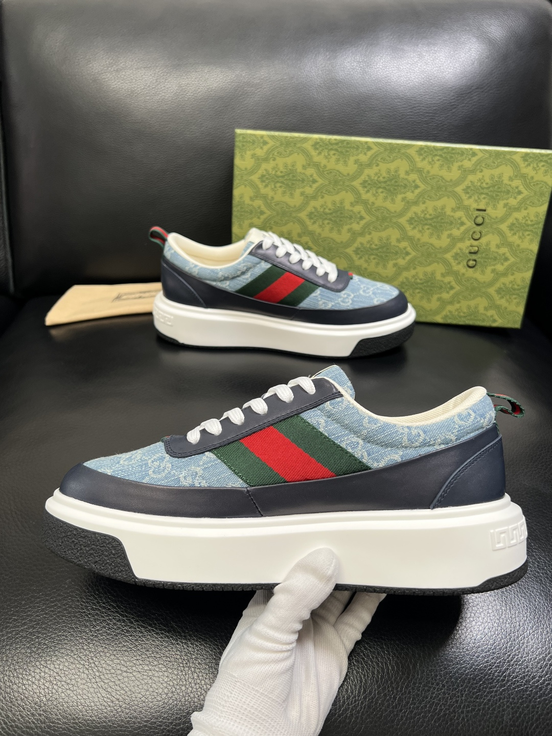 Gucci 高品质 顶级工艺品 古奇 专柜新款原厂配置，意大利进口牛皮面料，进口牛皮内里垫，透气舒适，鞋