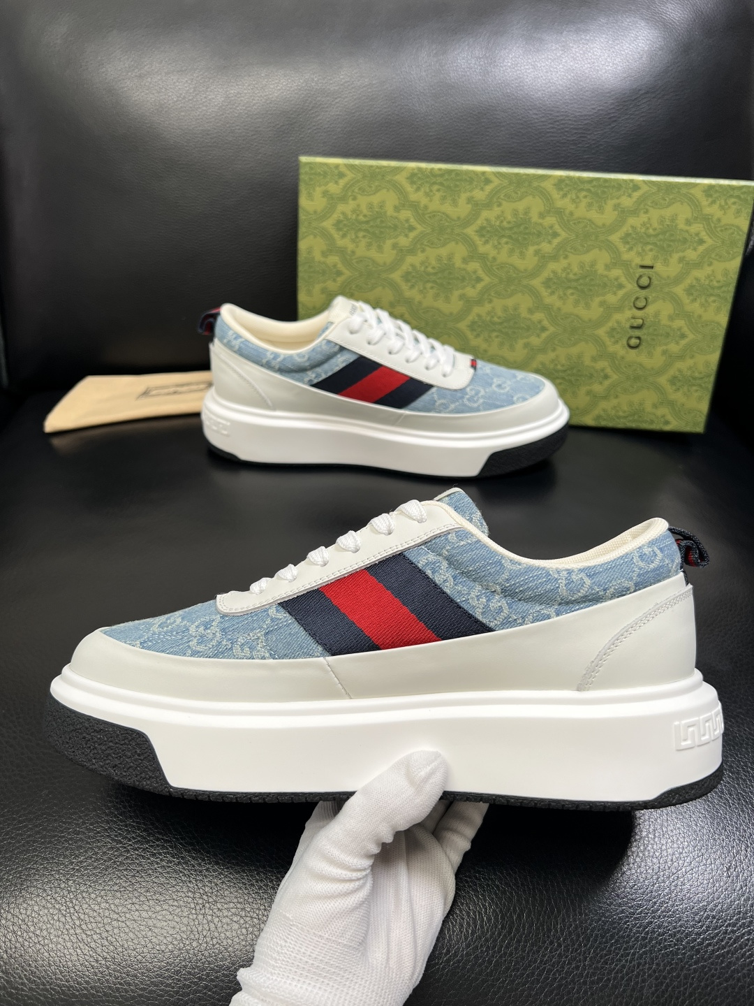 Gucci 高品质 顶级工艺品 古奇 专柜新款原厂配置，意大利进口牛皮面料，进口牛皮内里垫，透气舒适，鞋