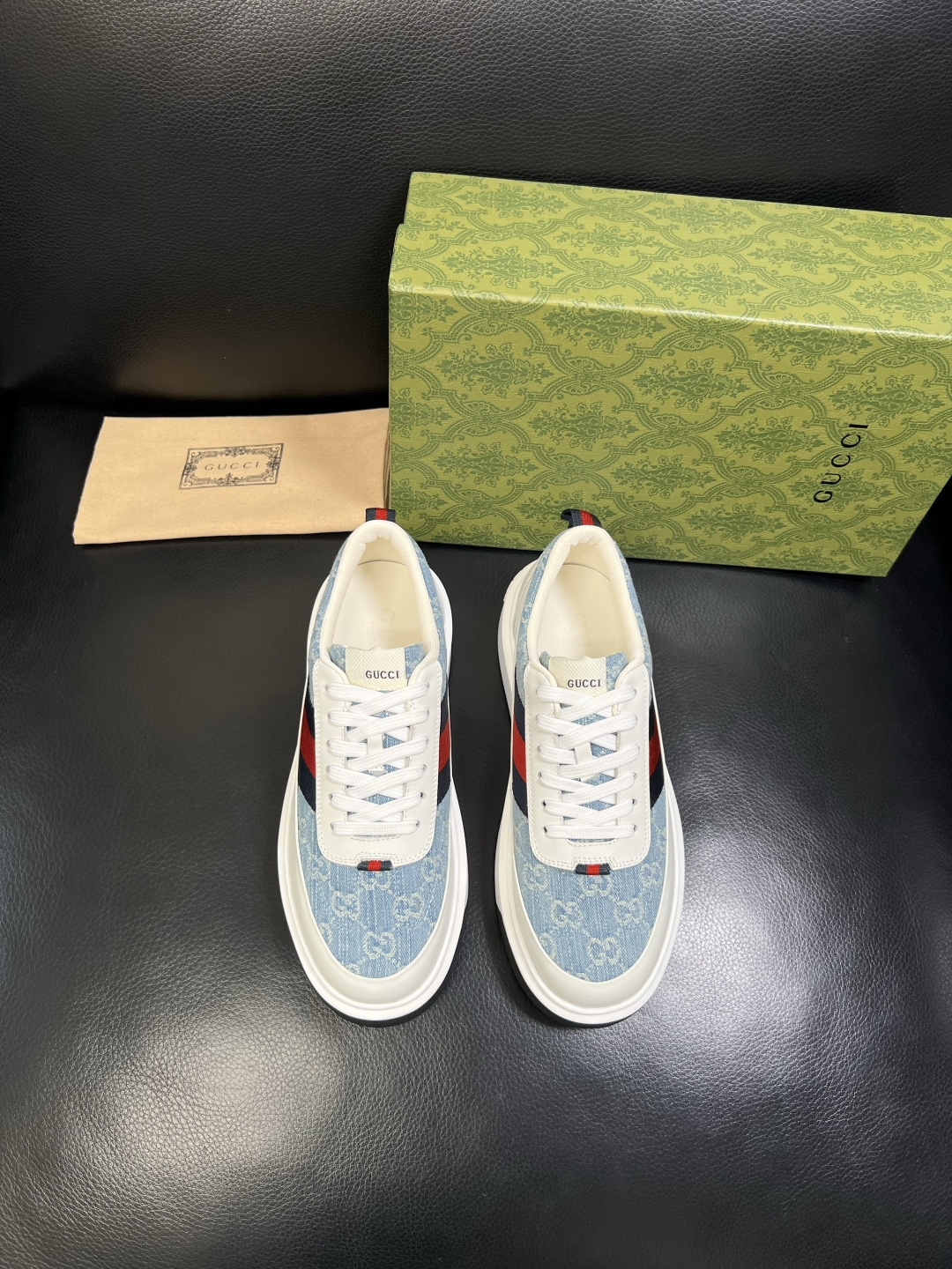 Gucci 高品质 顶级工艺品 古奇 专柜新款原厂配置，意大利进口牛皮面料，进口牛皮内里垫，透气舒适，鞋