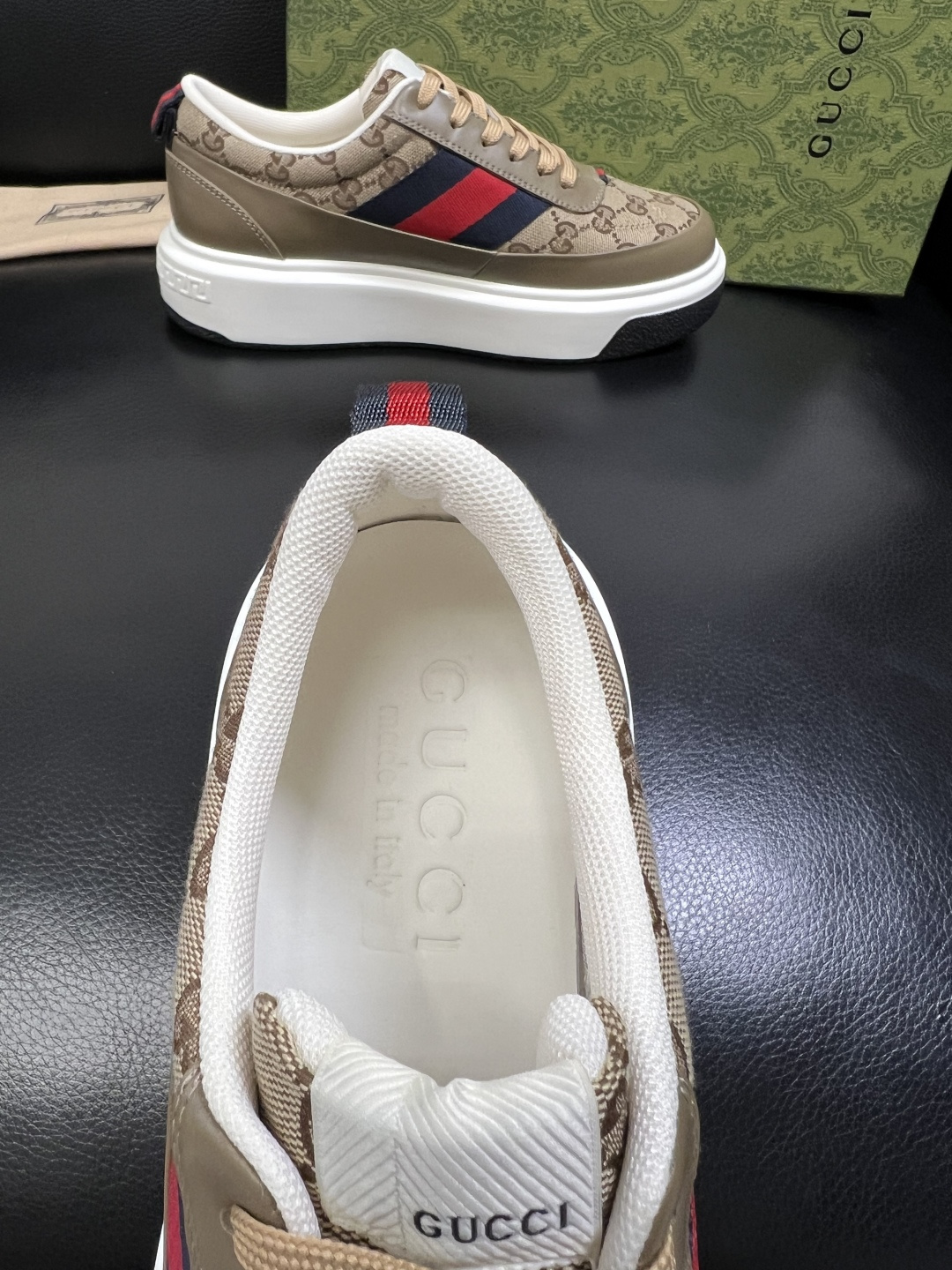 Gucci 高品质 顶级工艺品 古奇 专柜新款原厂配置，意大利进口牛皮面料，进口牛皮内里垫，透气舒适，鞋