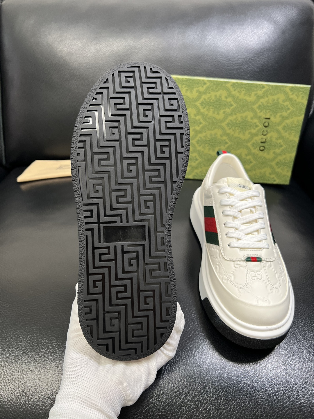 Gucci 高品质 顶级工艺品 古奇 专柜新款原厂配置，意大利进口牛皮面料，进口牛皮内里垫，透气舒适，鞋