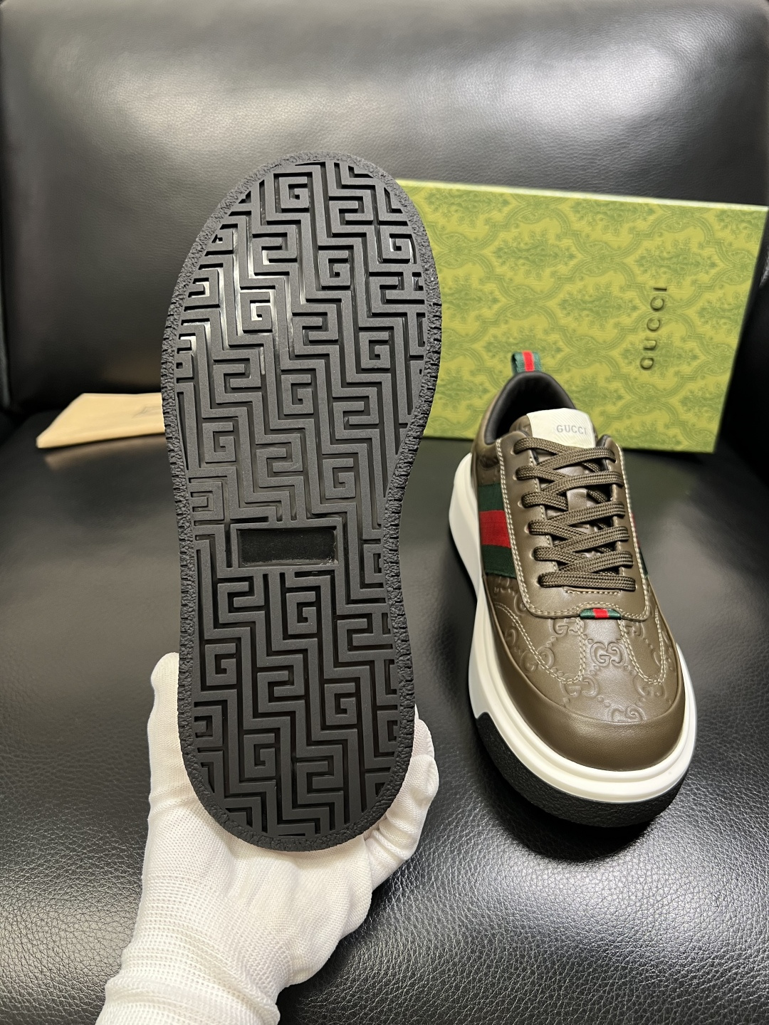 Gucci 高品质 顶级工艺品 古奇 专柜新款原厂配置，意大利进口牛皮面料，进口牛皮内里垫，透气舒适，鞋