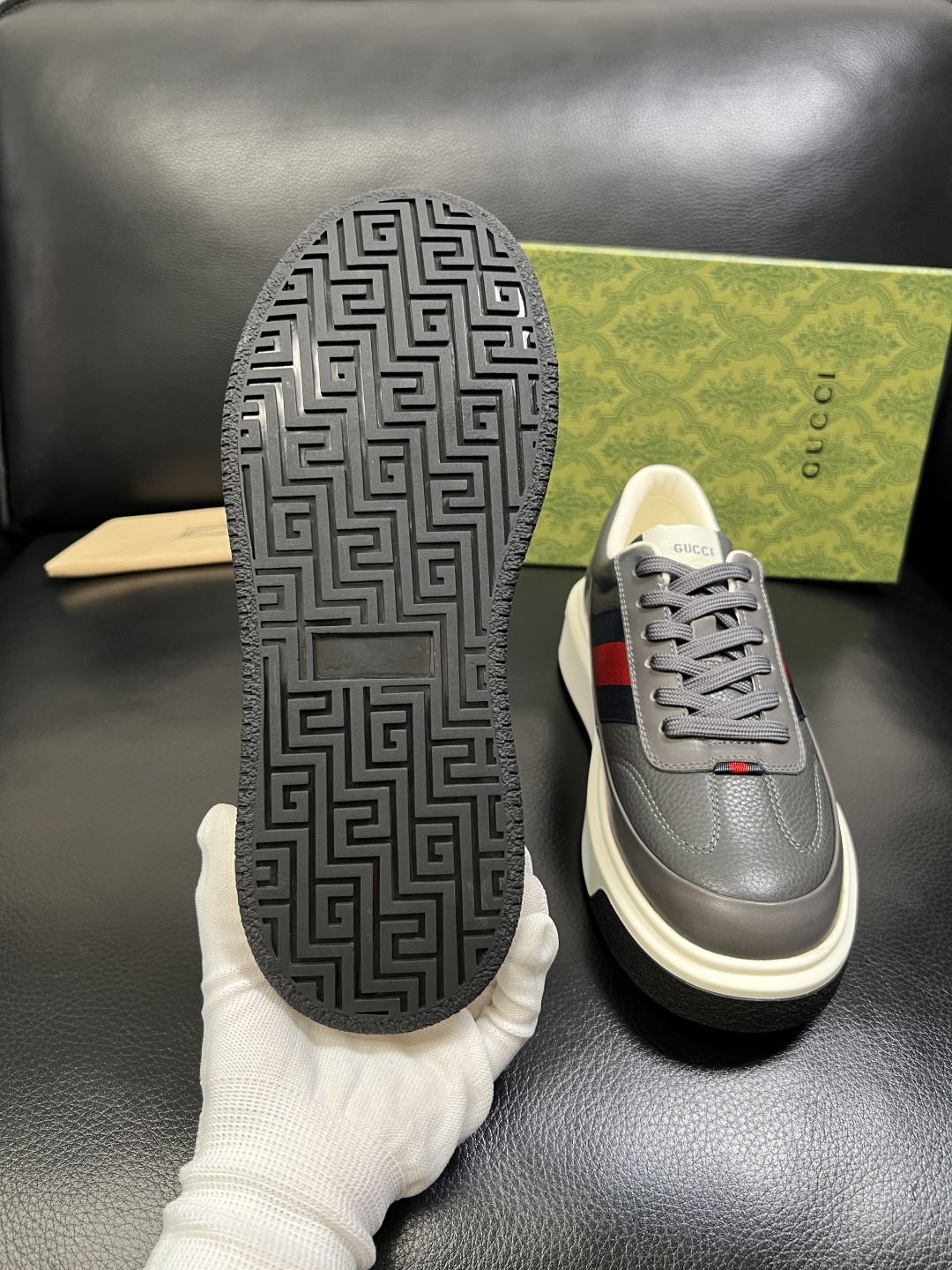 Gucci 高品质 顶级工艺品 古奇 专柜新款原厂配置，意大利进口牛皮面料，进口牛皮内里垫，透气舒适，鞋