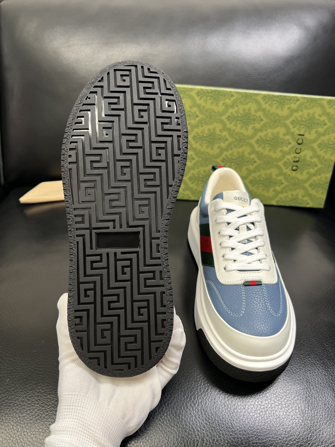 Gucci 高品质 顶级工艺品 古奇 专柜新款原厂配置，意大利进口牛皮面料，进口牛皮内里垫，透气舒适，鞋