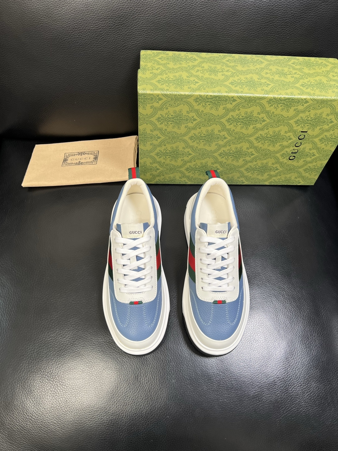 Gucci 高品质 顶级工艺品 古奇 专柜新款原厂配置，意大利进口牛皮面料，进口牛皮内里垫，透气舒适，鞋