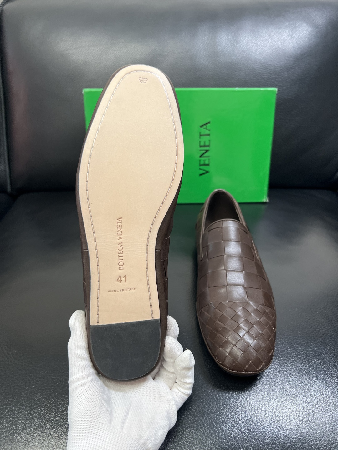 BOTTEGA VENETA 顶级代购 葆蝶家 专柜同步，鞋面意大利进口编织牛皮面料，透气牛皮内里舒适，