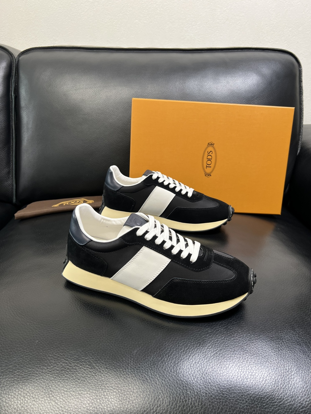 Tods 高品质 顶级工艺品 托德斯 专柜新款原厂配置，意大利进口牛皮拼布面料，进口牛里垫，透气舒适，鞋