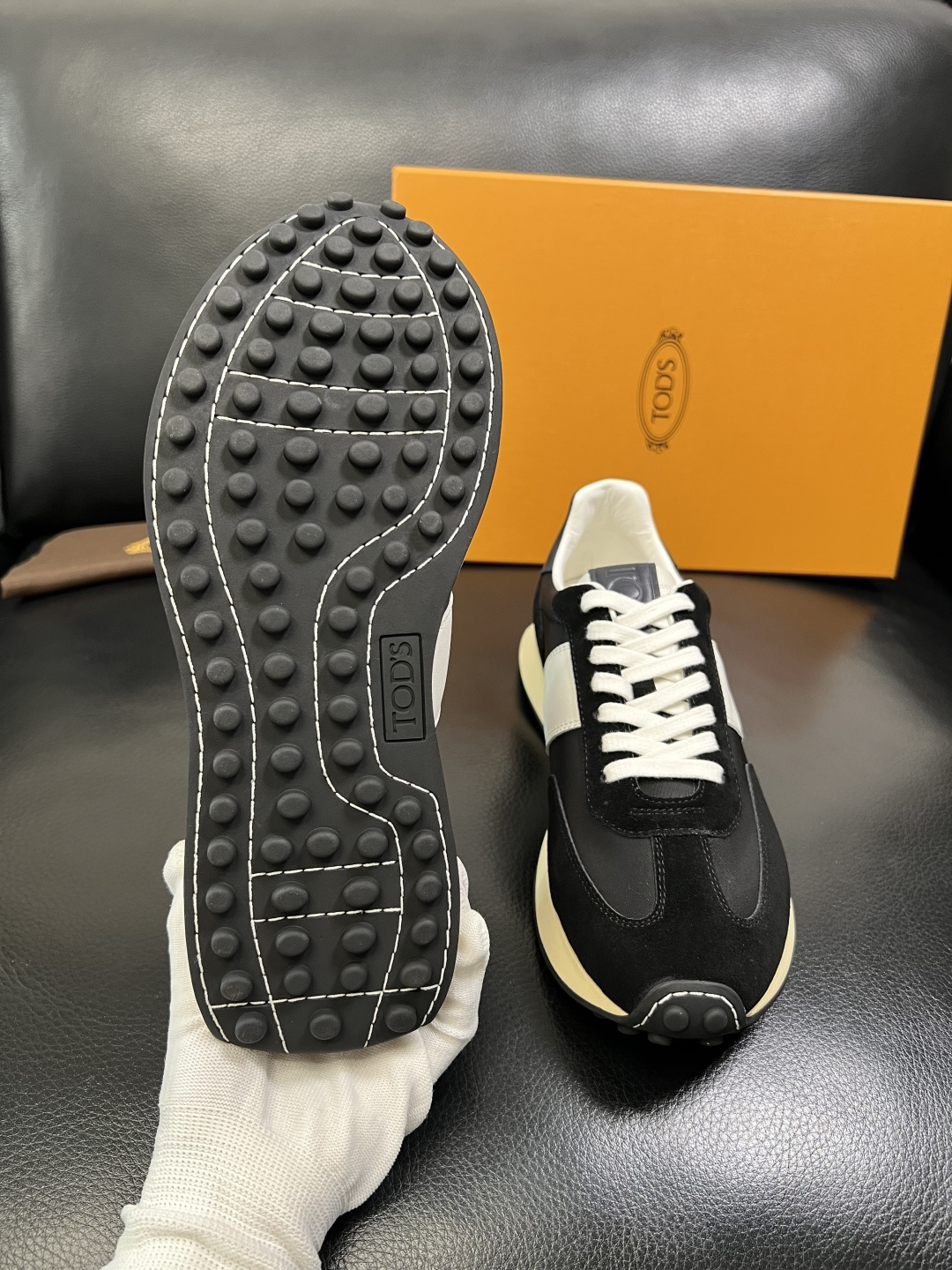 Tods 高品质 顶级工艺品 托德斯 专柜新款原厂配置，意大利进口牛皮拼布面料，进口牛里垫，透气舒适，鞋